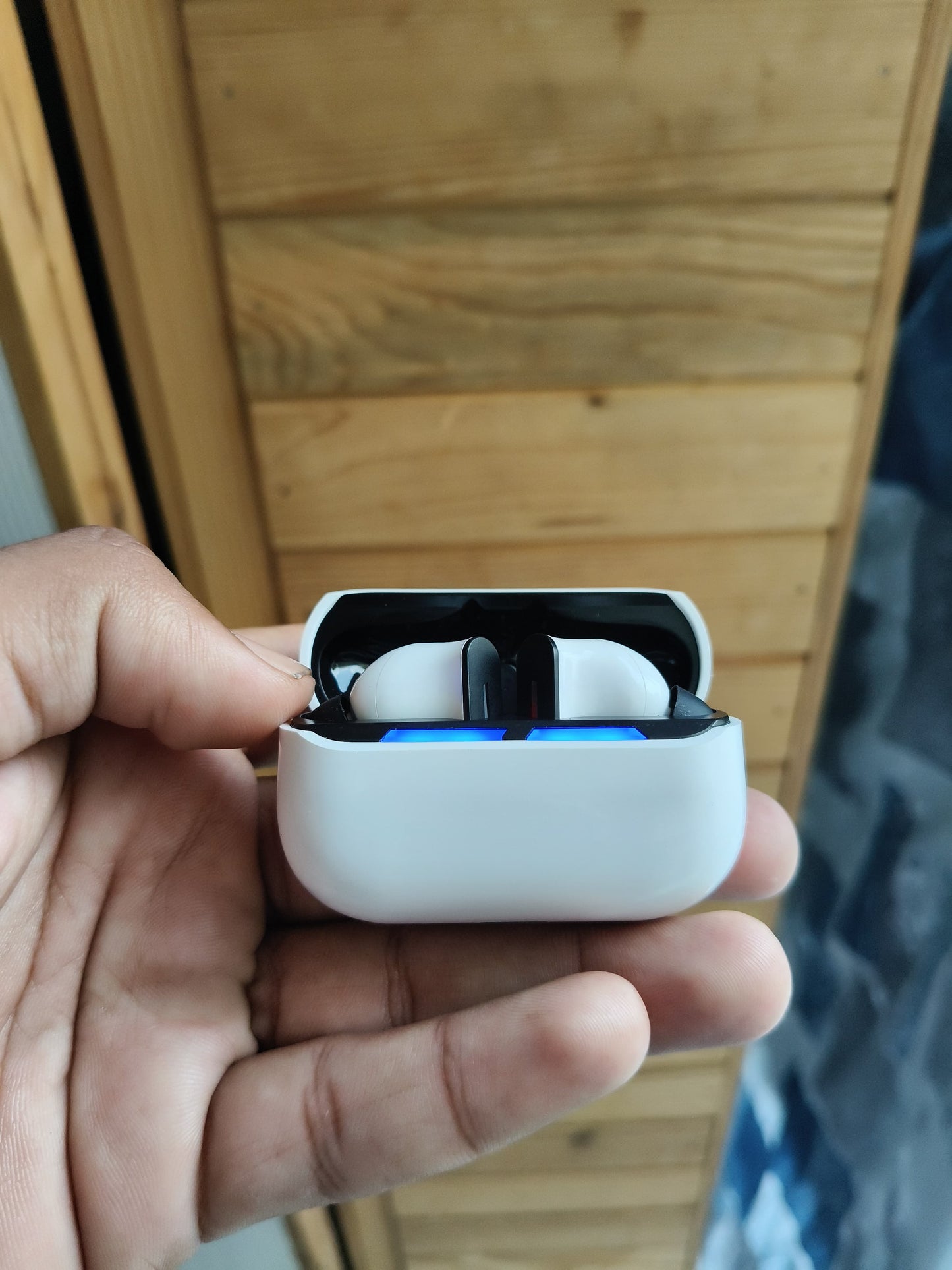 RoboBuds Wireless Earphones with ENC Next Edge